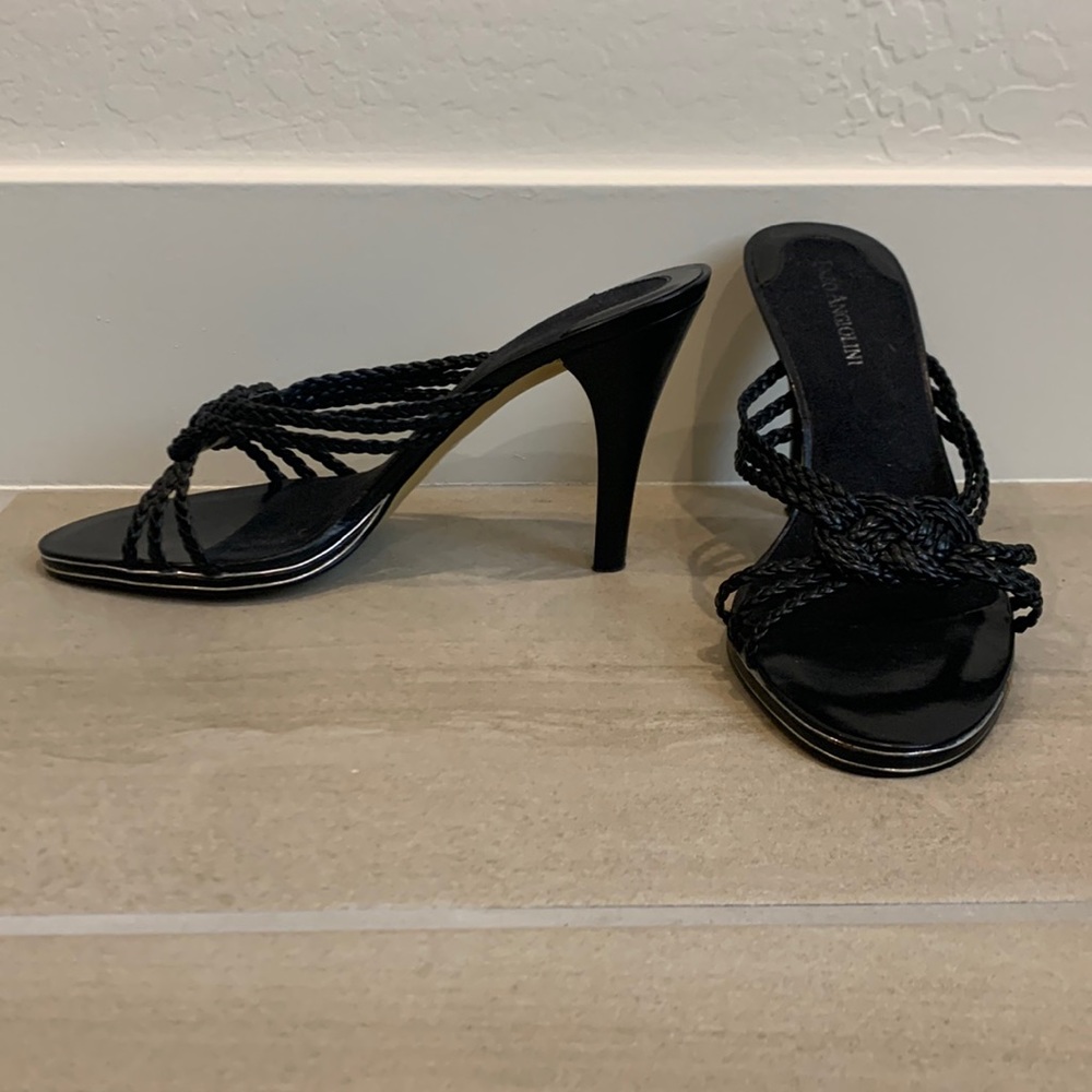Black Strappy Enzo Angiolini Open Toe Sandals